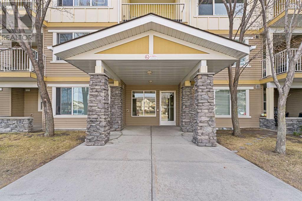 Property at 1308, 4 Kingsland Close SE image 3