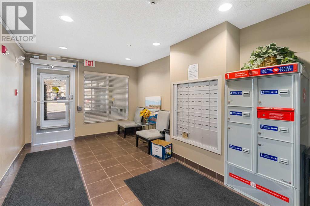 Property at 1308, 4 Kingsland Close SE image 4