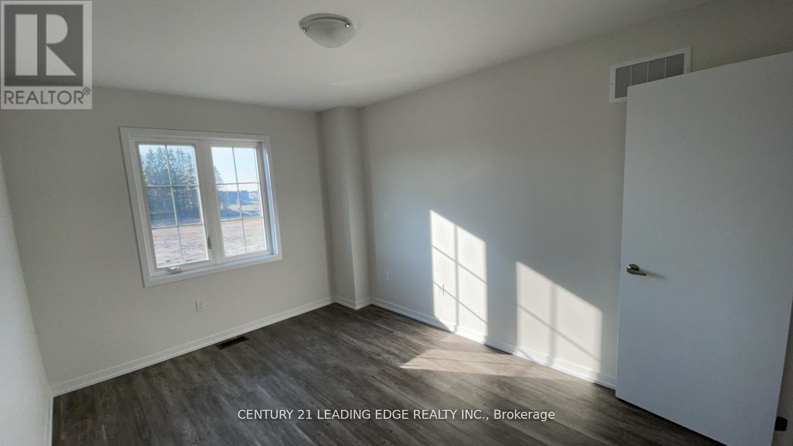 1368 Canfield Street, Oshawa, Ontario  L1H 8L7 - Photo 13 - E12198401