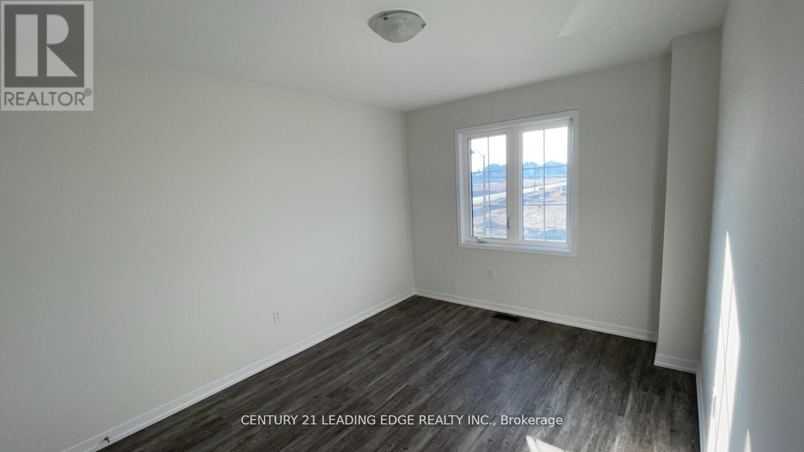 1368 Canfield Street, Oshawa, Ontario  L1H 8L7 - Photo 7 - E12198401