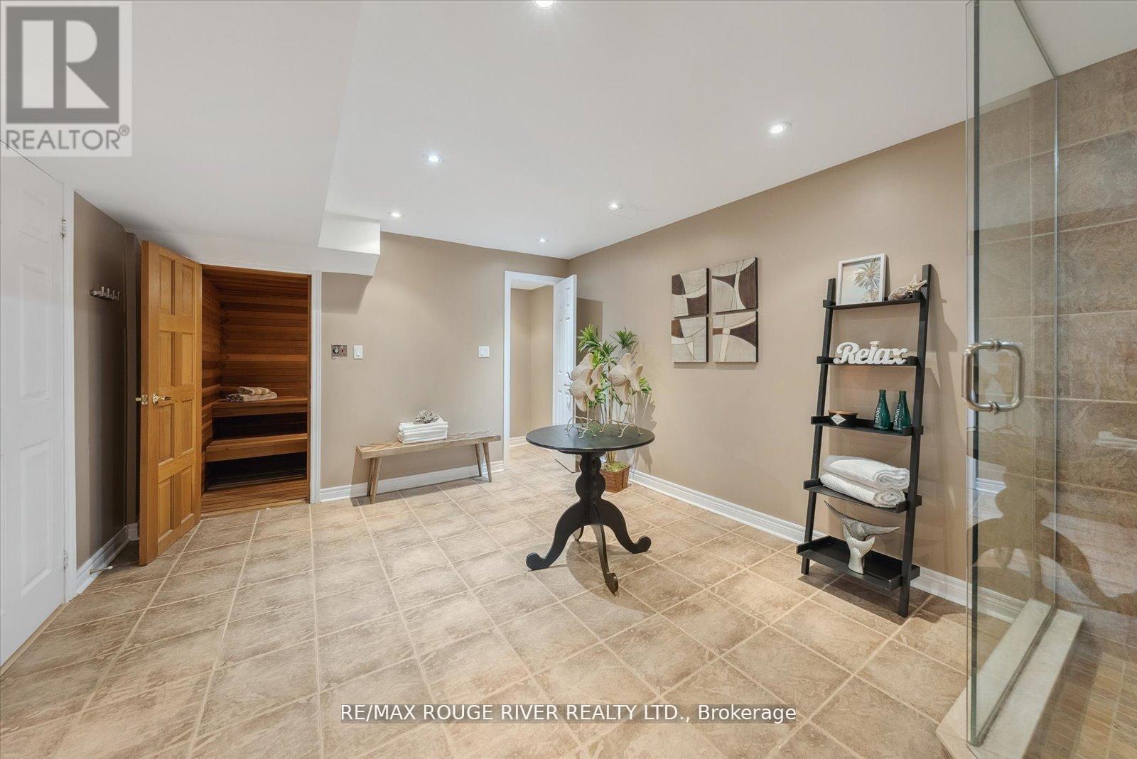 885 Baylawn Drive, Pickering, Ontario  L1X 2N7 - Photo 39 - E12198421