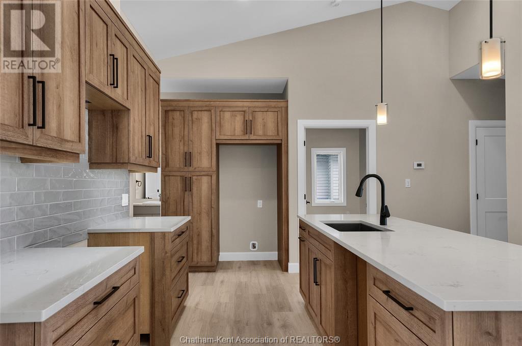567 Keil Trail North, Chatham, Ontario  N7L 0G8 - Photo 8 - 25014237