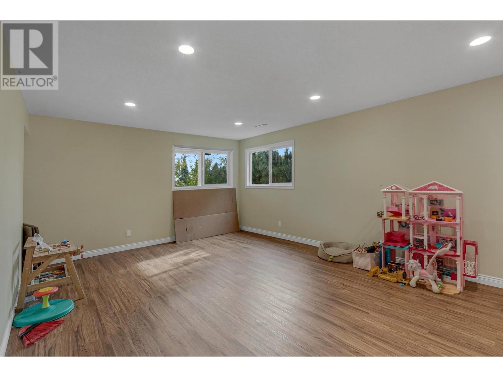 4322 Highland Drive, Prince George, British Columbia  V2K 2C6 - Photo 7 - R3011756