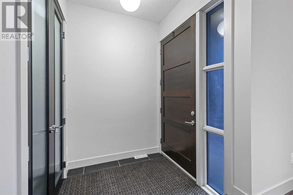 1924 50 Avenue Sw, Calgary, Alberta  T2T 2W2 - Photo 2 - A2226435