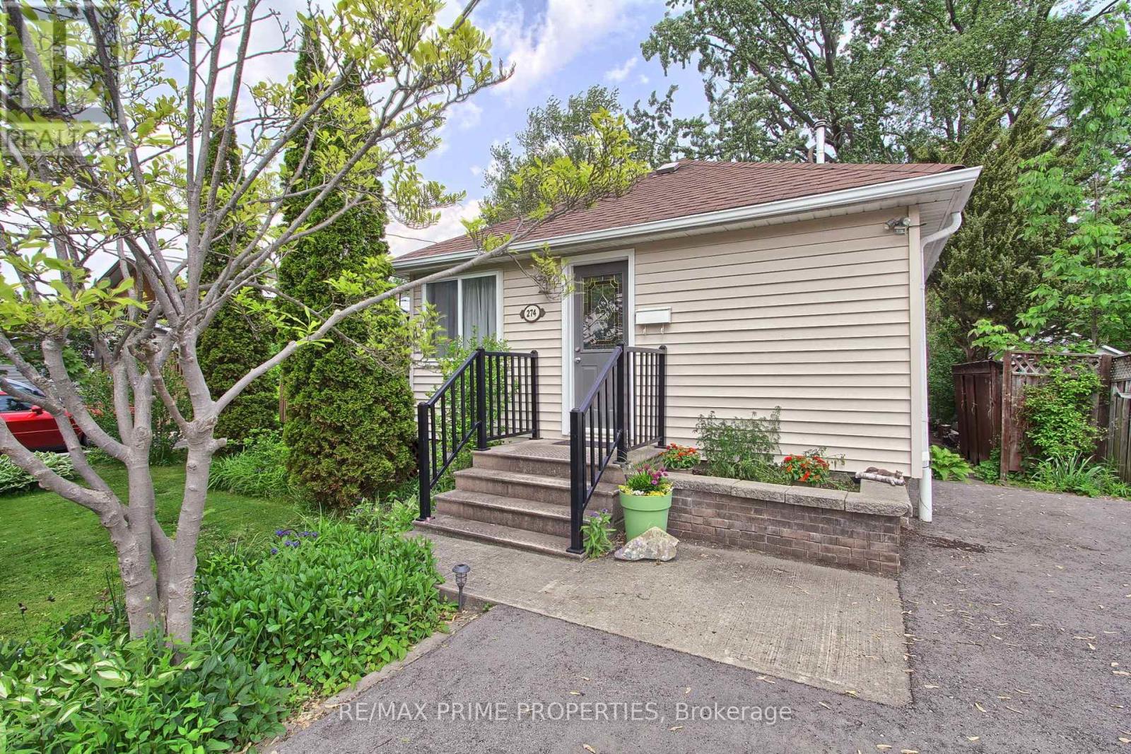 274 Parkway Avenue, Georgina, Ontario  L4P 2V9 - Photo 1 - N12198253