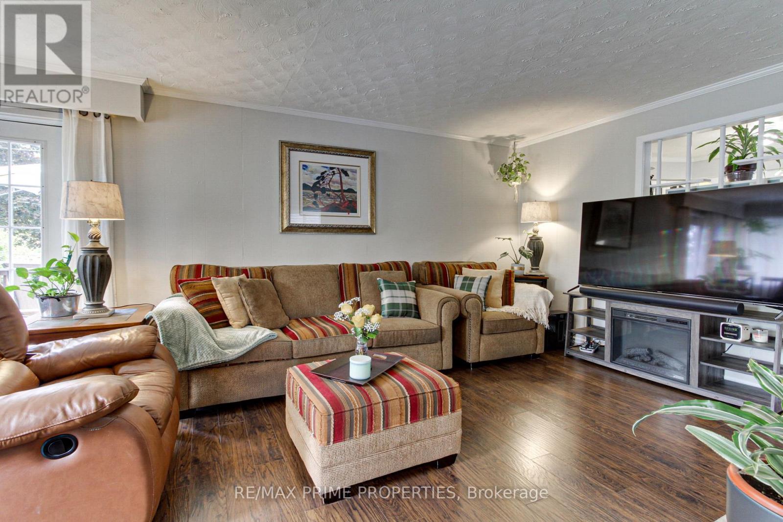 274 Parkway Avenue, Georgina, Ontario  L4P 2V9 - Photo 7 - N12198253