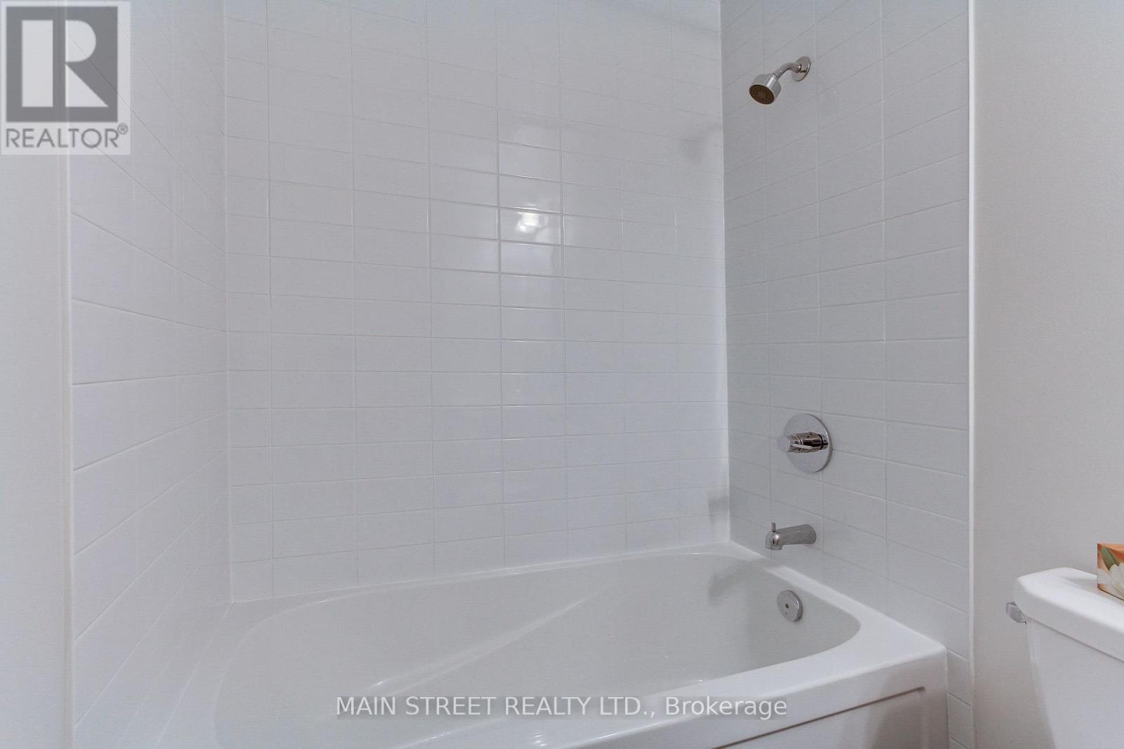 110 - 555 William Graham Drive, Aurora, Ontario  L4G 7C4 - Photo 31 - N12198289