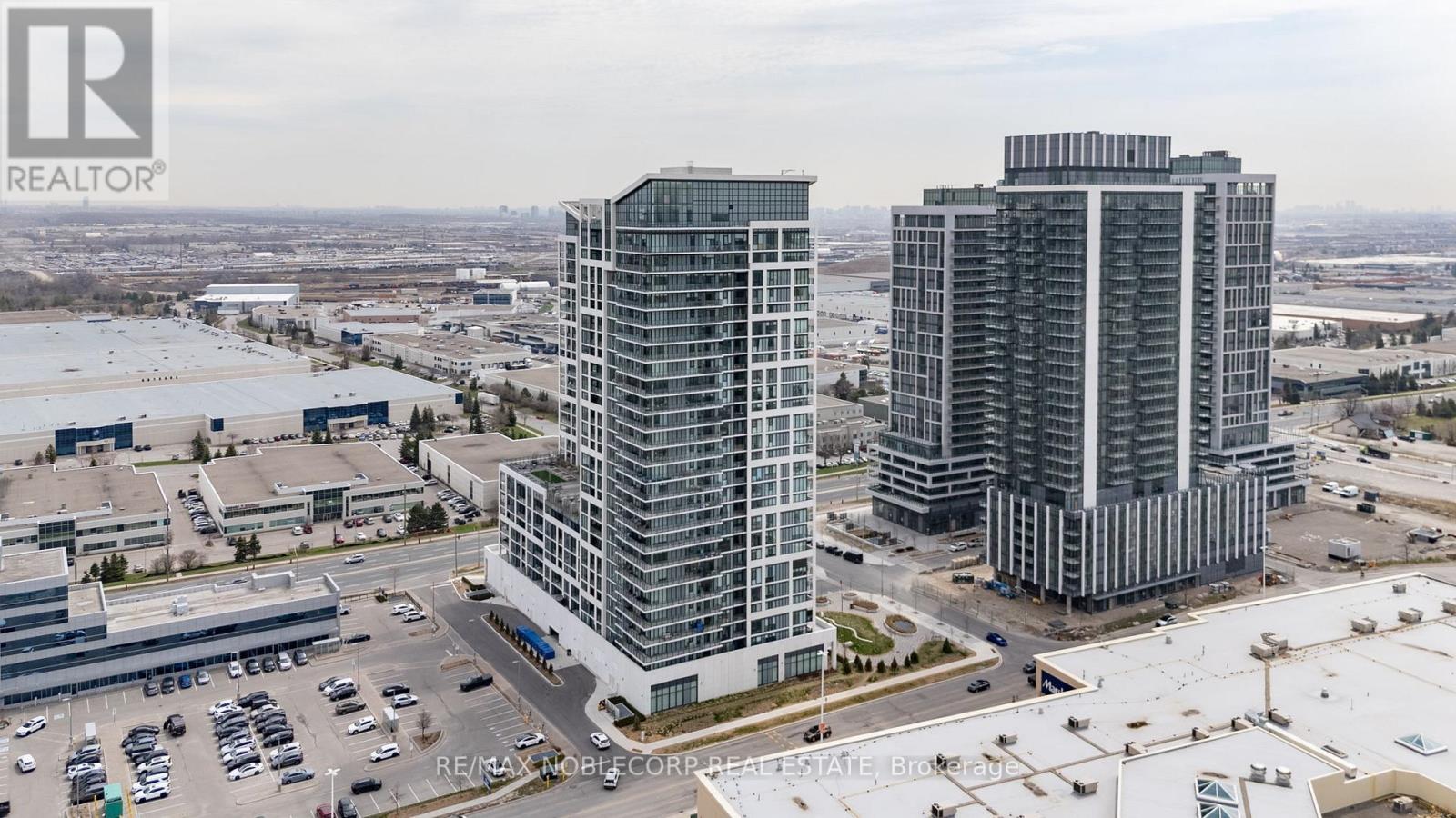 2214 - 9000 Jane Street, Vaughan, Ontario  L4K 0M6 - Photo 2 - N12198383