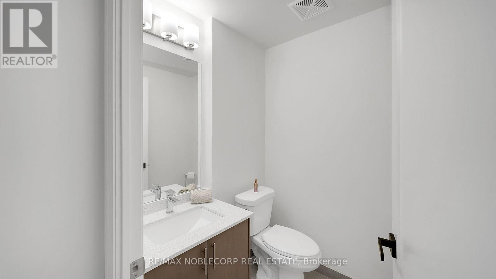 2214 - 9000 Jane Street, Vaughan, Ontario  L4K 0M6 - Photo 23 - N12198383