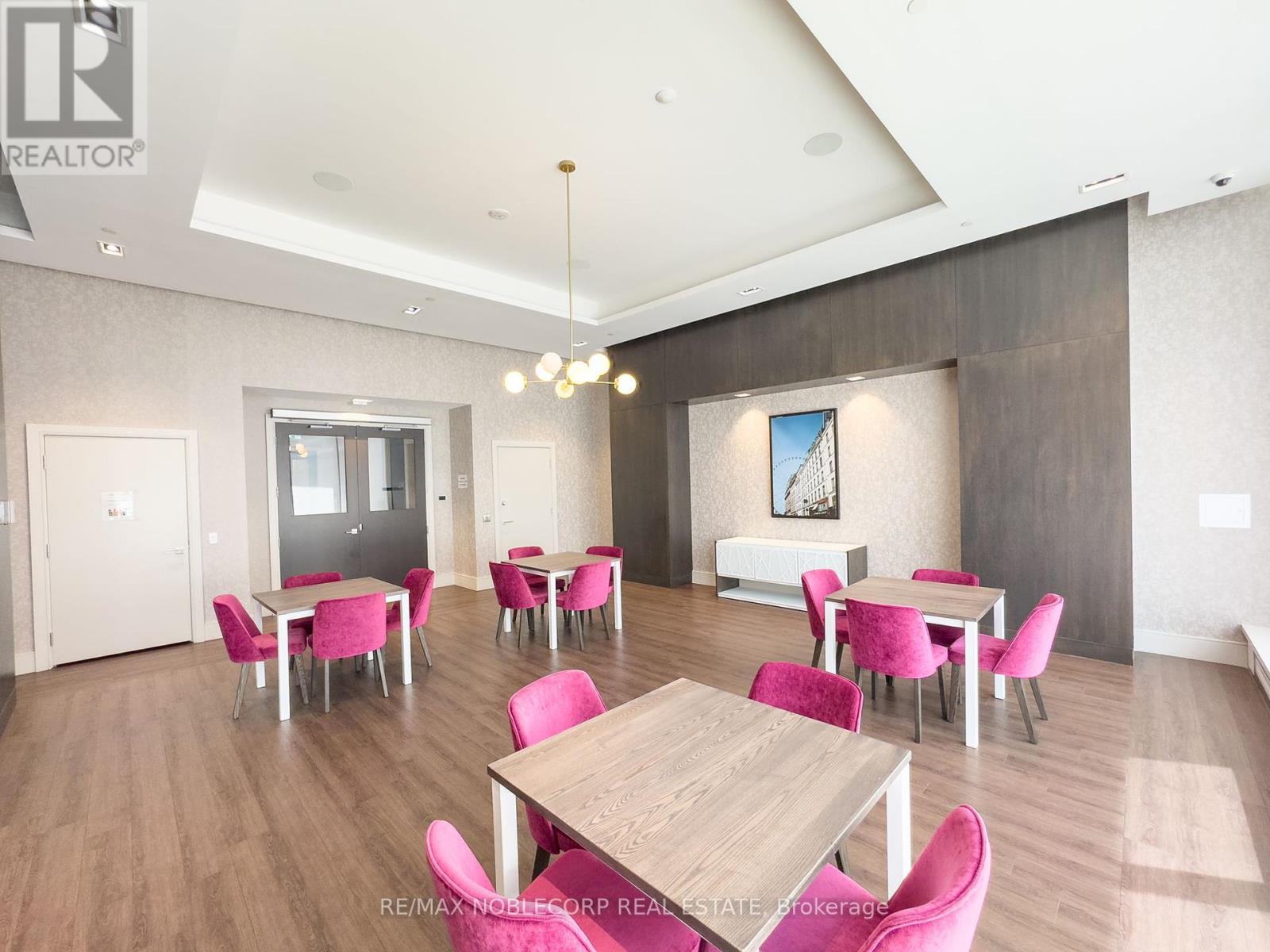 2214 - 9000 Jane Street, Vaughan, Ontario  L4K 0M6 - Photo 7 - N12198383