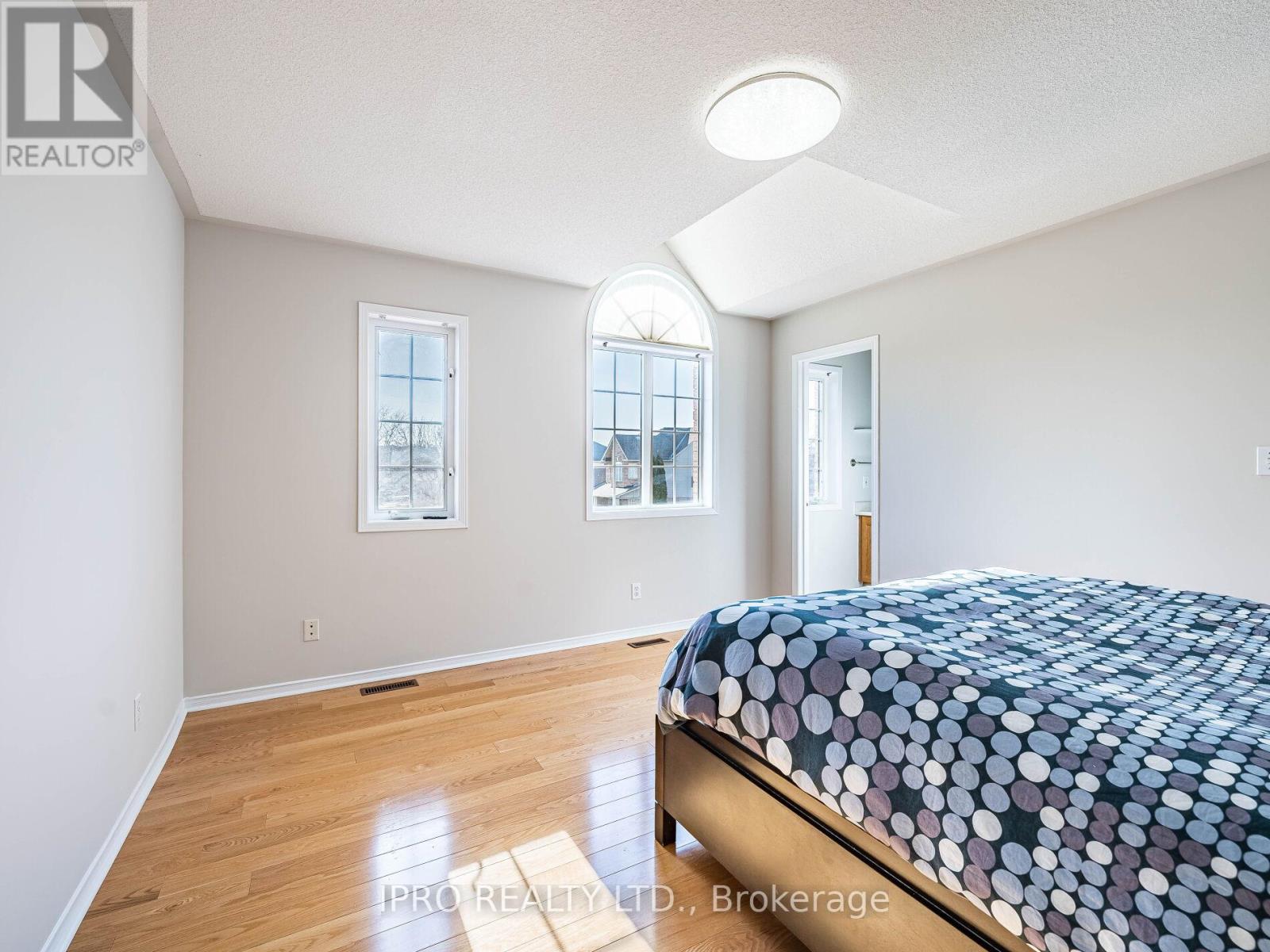 5 Reynolds Avenue, New Tecumseth (Beeton), Ontario  L0G 1A0 - Photo 23 - N12198385