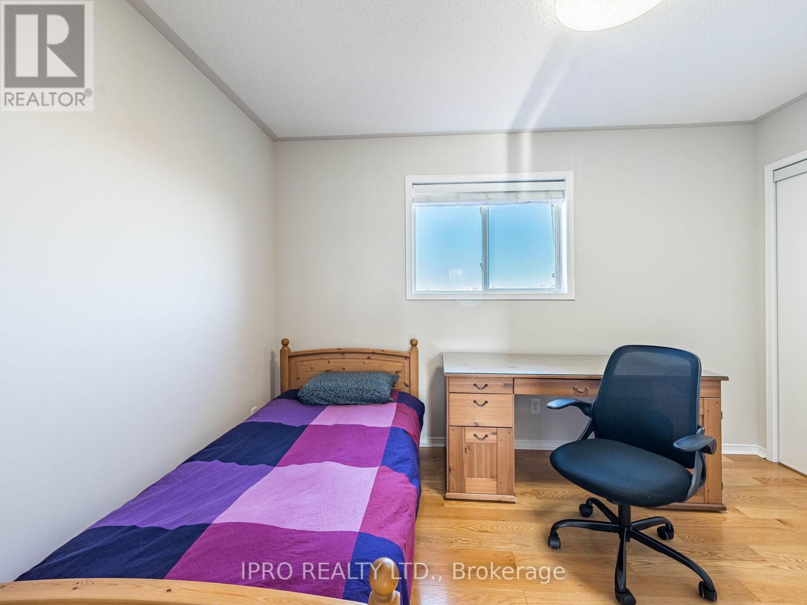 5 Reynolds Avenue, New Tecumseth, Ontario  L0G 1A0 - Photo 29 - N12198385