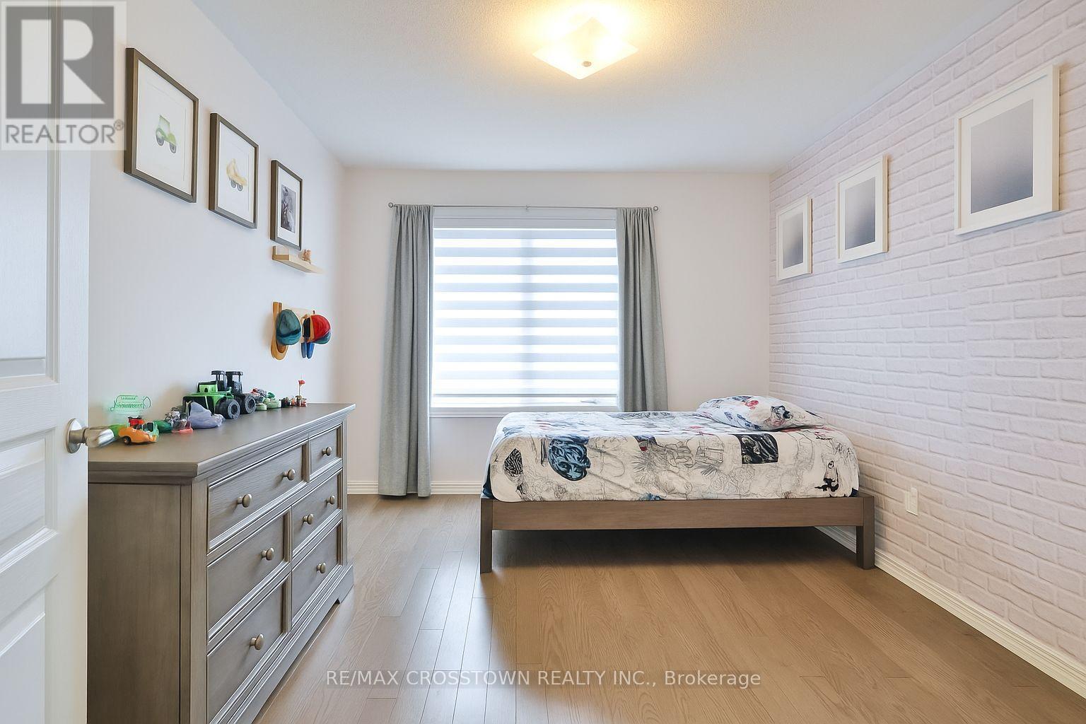 25 Pierce Place, New Tecumseth, Ontario  L0G 1W0 - Photo 14 - N12198402