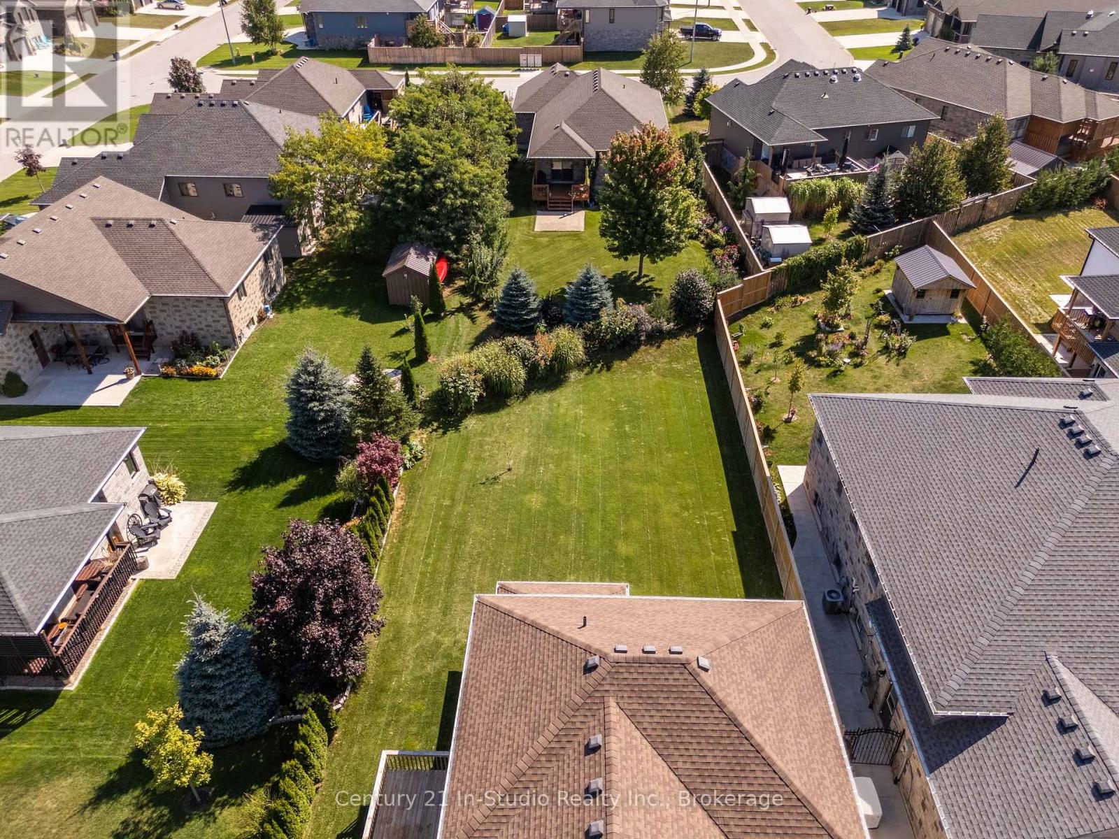 439 Ridge Street, Saugeen Shores, Ontario  N0H 2C1 - Photo 6 - X12198580