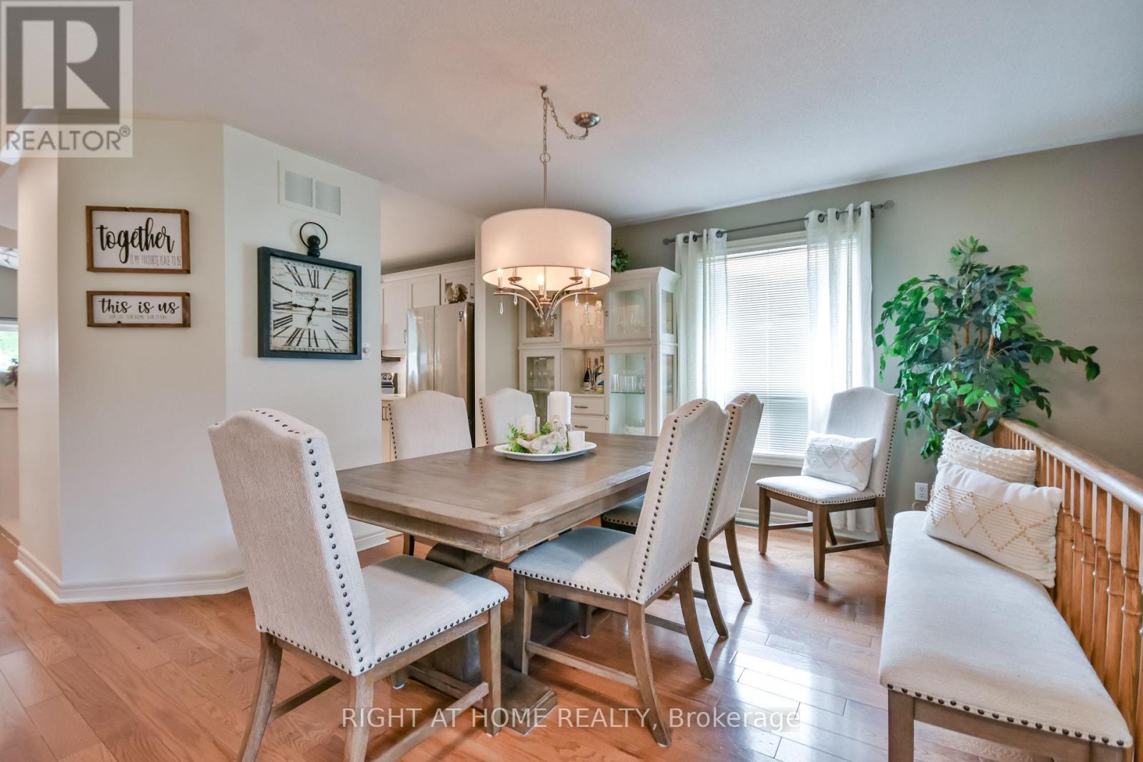 13 Couples Court, Barrie (East Bayfield), Ontario  L4M 6V5 - Photo 5 - S12198352