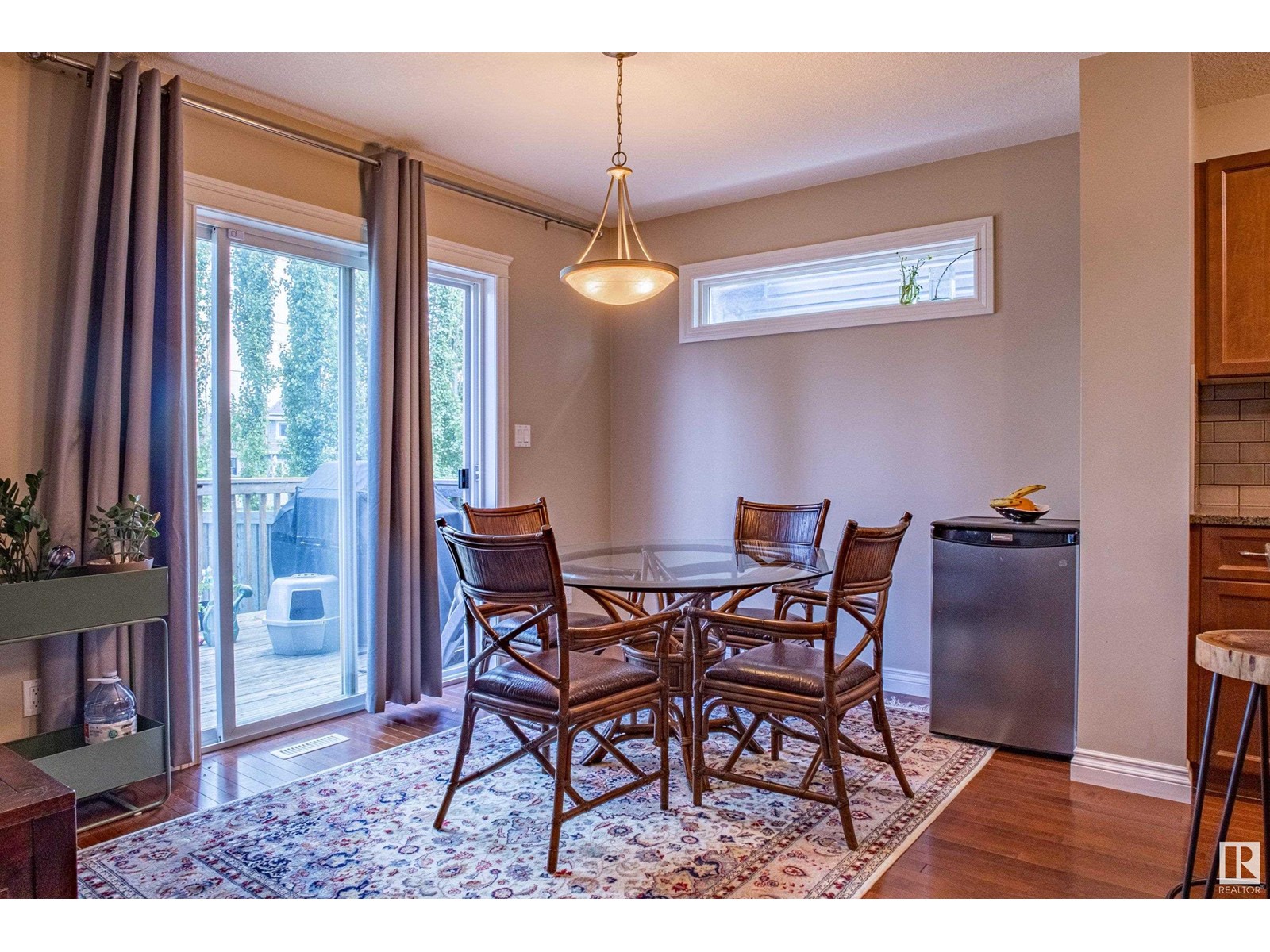 Property at 17620 10 AV SW image 2