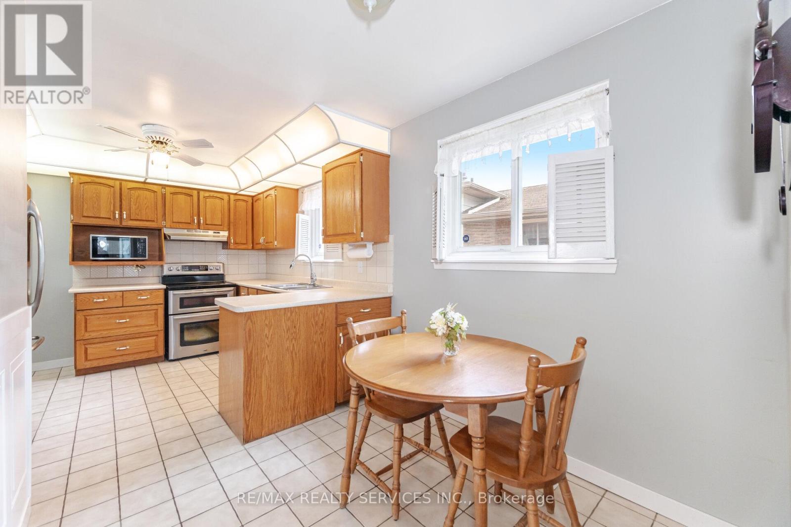 10 Gatewood Drive, Brampton, Ontario  L6S 1Y9 - Photo 20 - W12198211