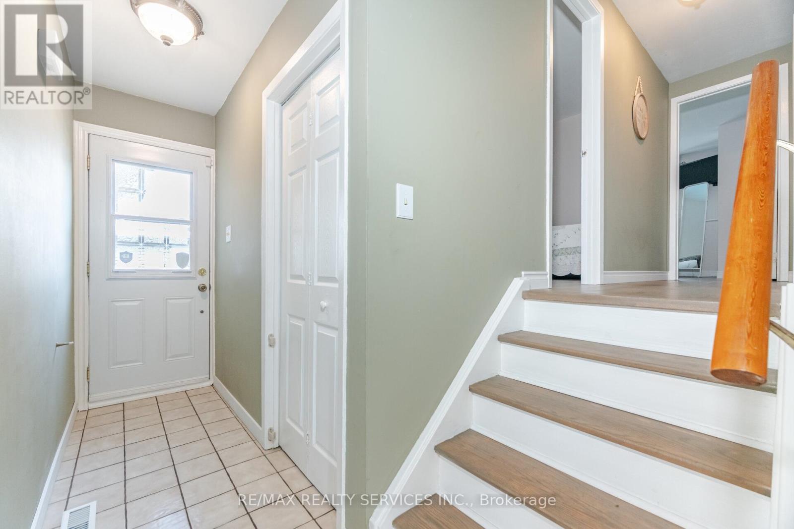 10 Gatewood Drive, Brampton, Ontario  L6S 1Y9 - Photo 21 - W12198211