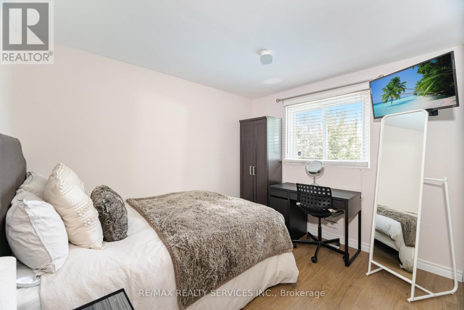 10 Gatewood Drive, Brampton, Ontario  L6S 1Y9 - Photo 27 - W12198211