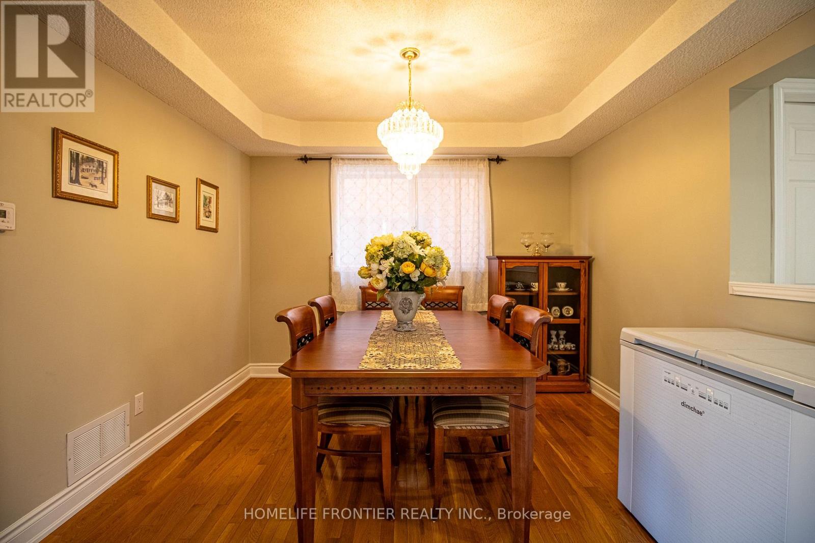 2442 Yorktown Circle, Mississauga (Central Erin Mills), Ontario  L5M 5X9 - Photo 14 - W12198216