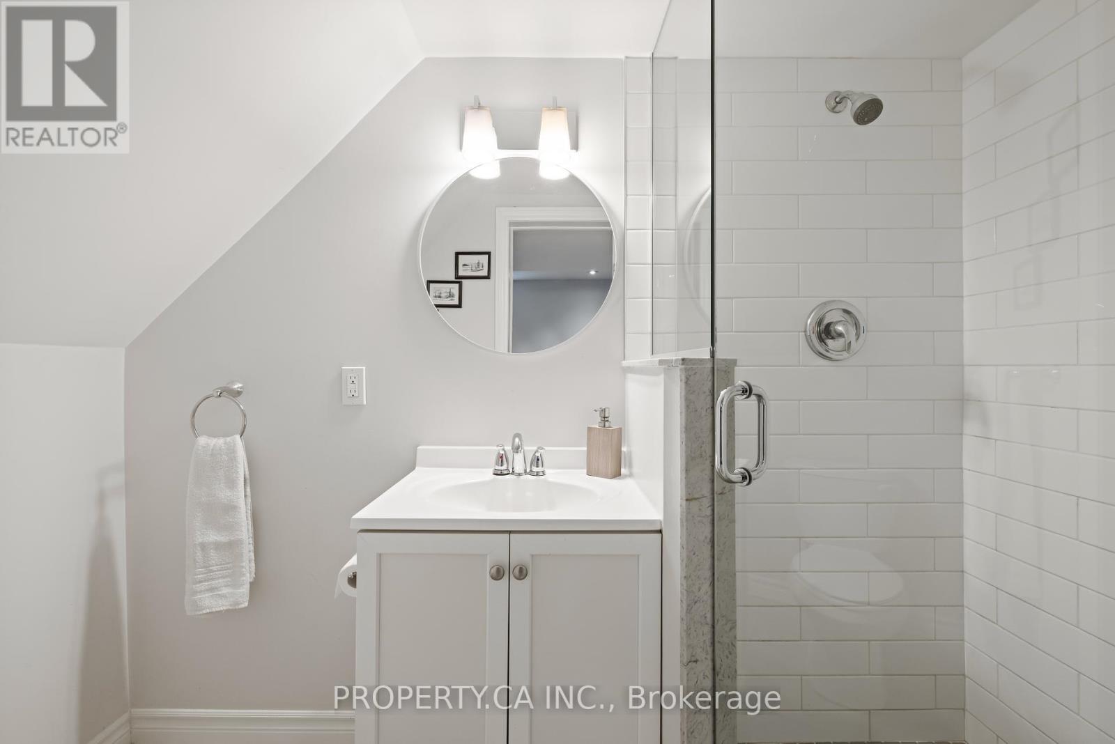 269 Beechfield Road, Oakville (Fd Ford), Ontario  L6J 5H9 - Photo 23 - W12198243