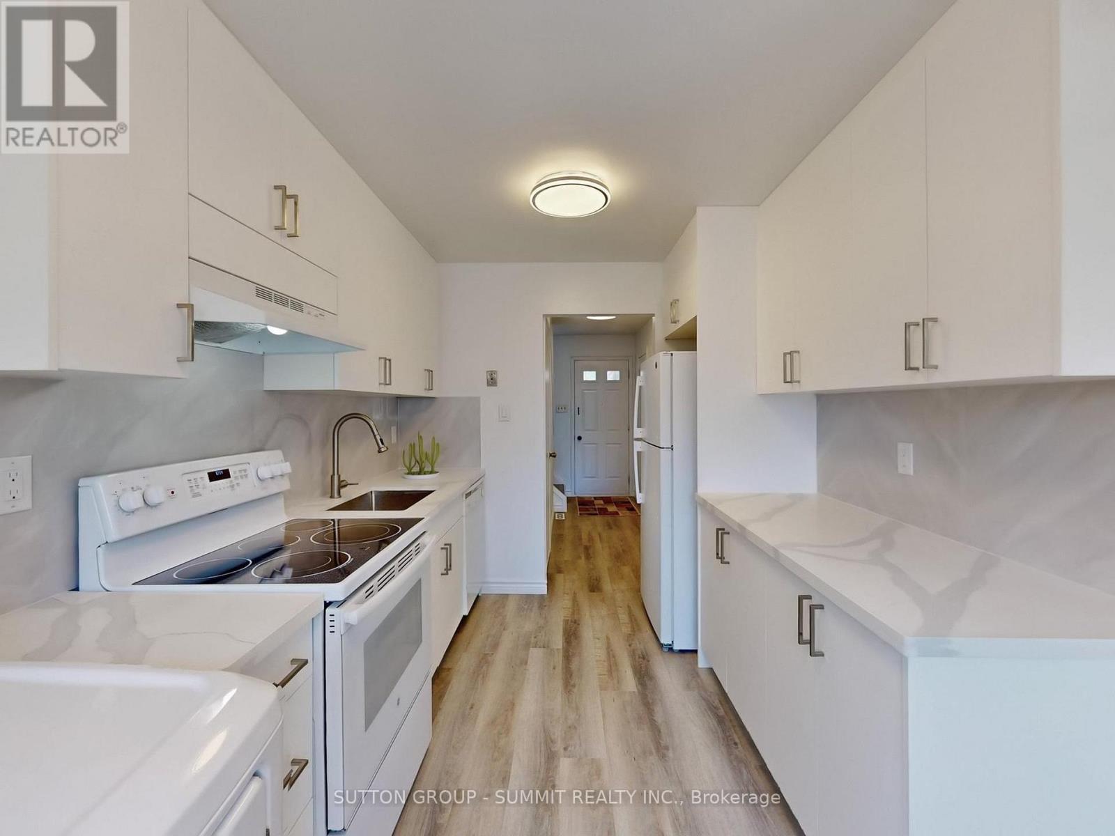 678 Galloway Crescent, Mississauga (Creditview), Ontario  L5C 3W1 - Photo 13 - W12198299