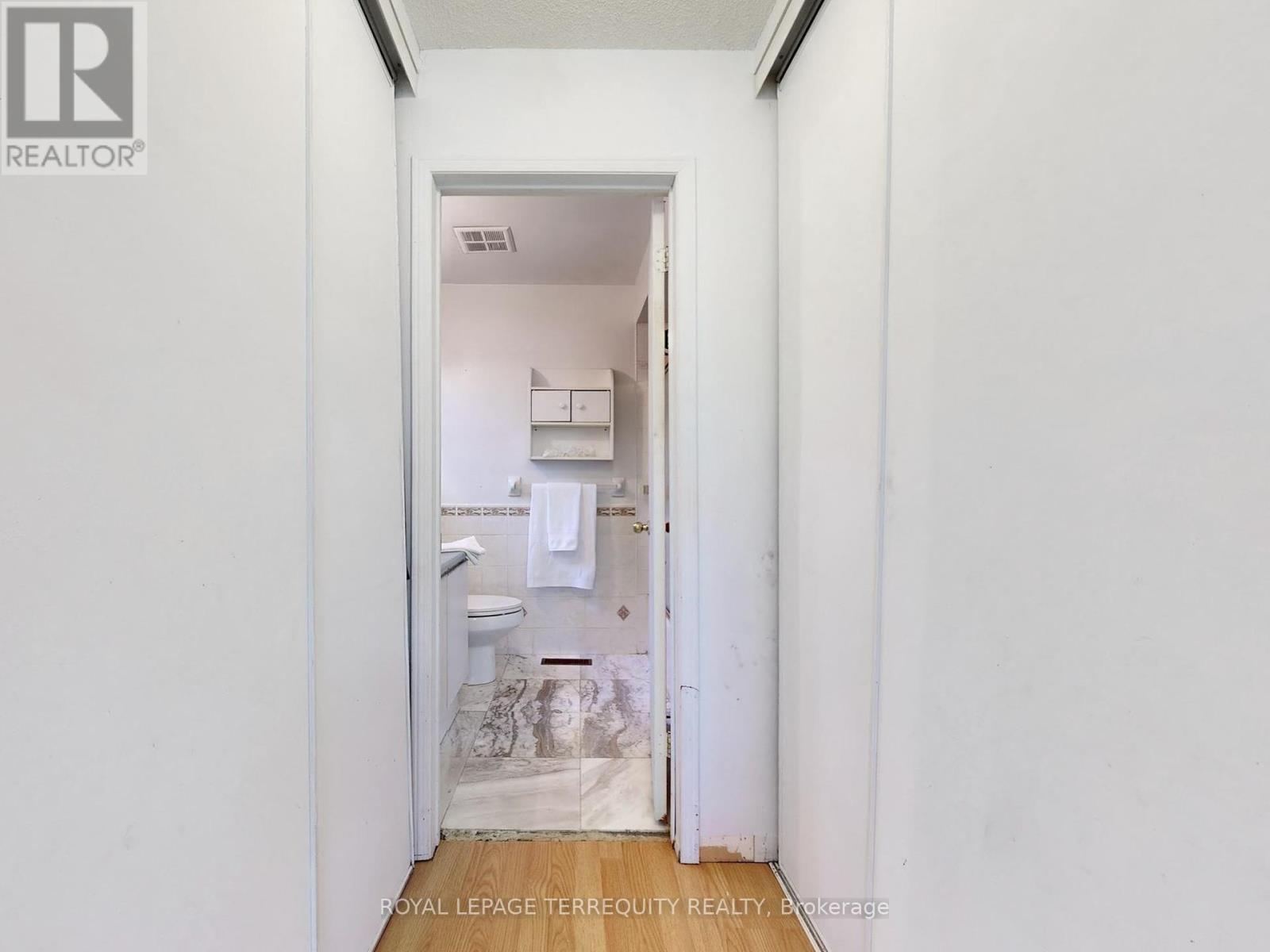 828 Cardington Street, Mississauga, Ontario  L5V 1Z6 - Photo 24 - W12198312
