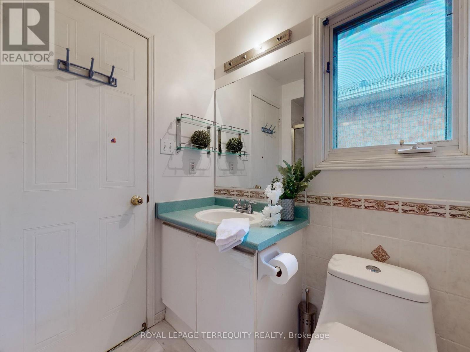 828 Cardington Street, Mississauga, Ontario  L5V 1Z6 - Photo 26 - W12198312