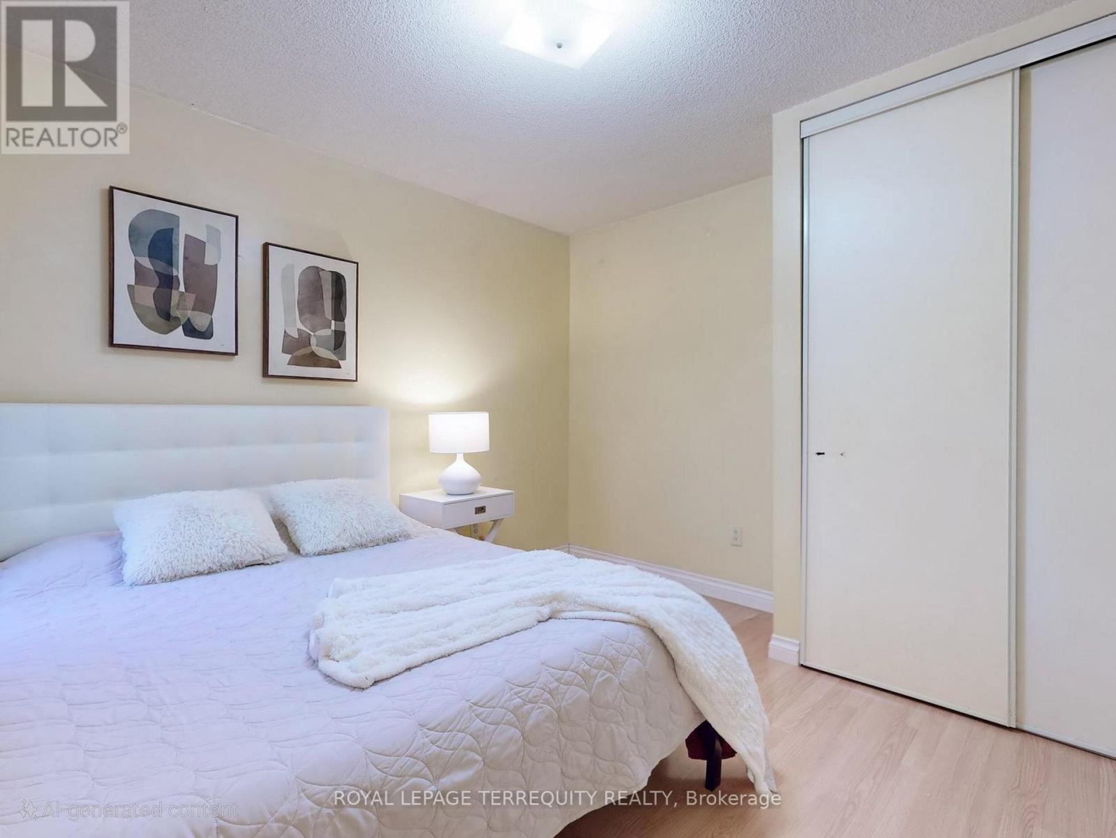 828 Cardington Street, Mississauga, Ontario  L5V 1Z6 - Photo 27 - W12198312