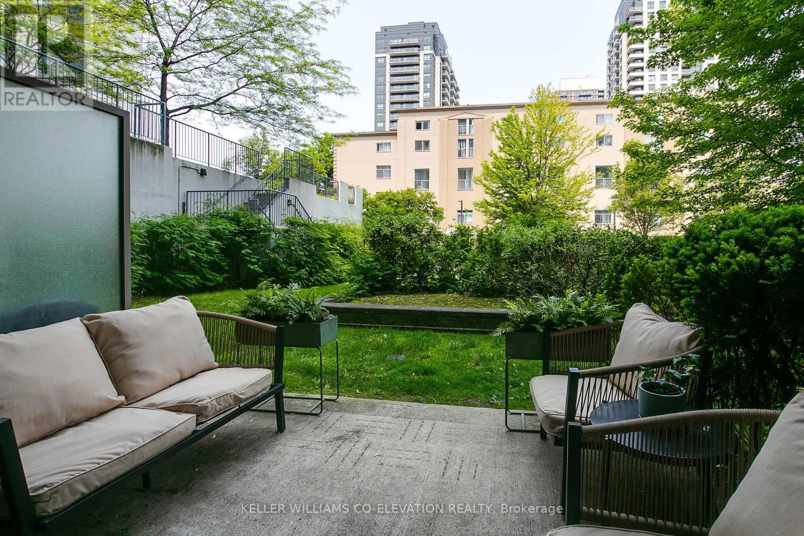 Ll02 - 816 Lansdowne Avenue, Toronto, Ontario  M6H 4K6 - Photo 21 - W12198321