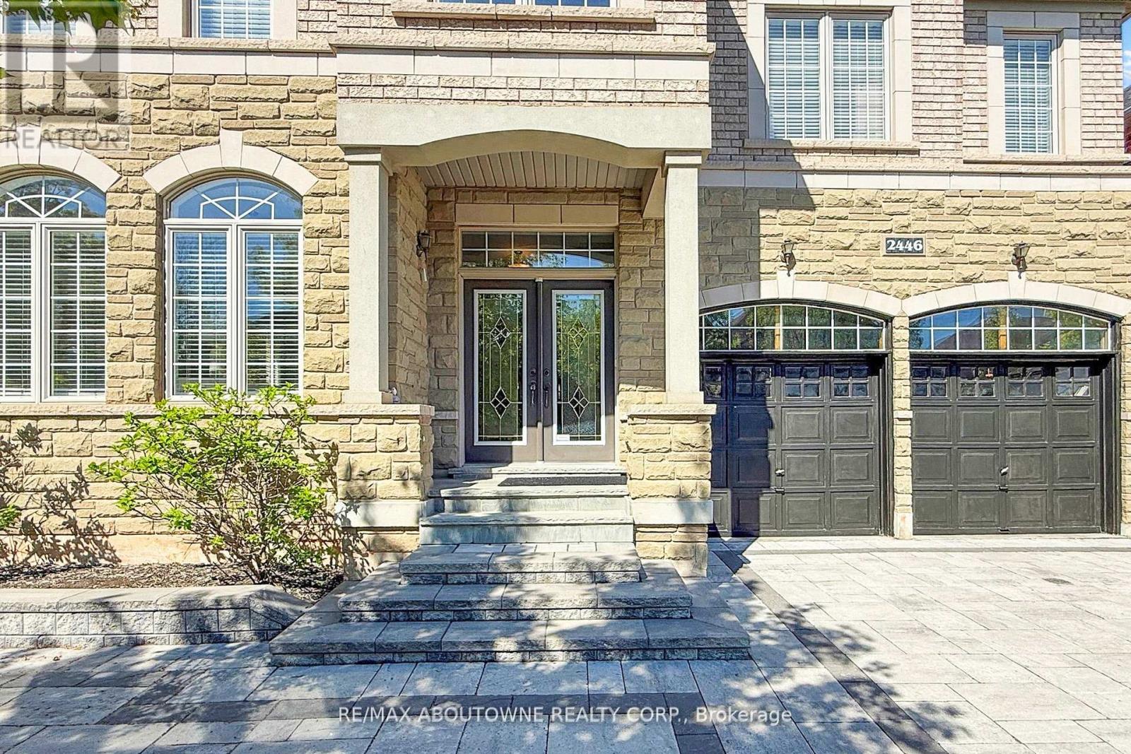 2446 Tesla Crescent, Oakville (Jc Joshua Creek), Ontario  L6H 7T6 - Photo 2 - W12198413