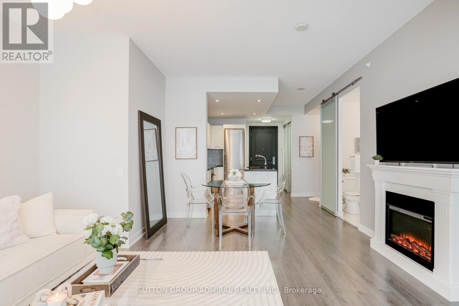 1003 - 90 Parklawn Road, Toronto, Ontario  M8Y 0B6 - Photo 11 - W12198428