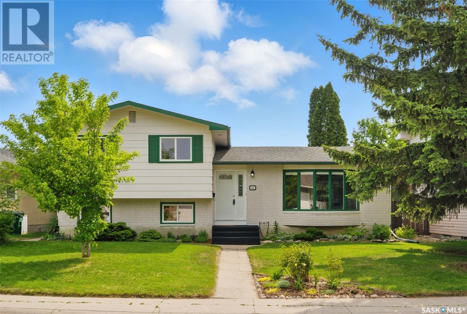 Property at 74 Degeer CRESCENT image 1
