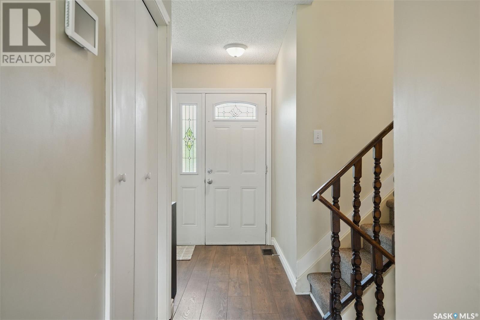 Property at 74 Degeer CRESCENT image 2