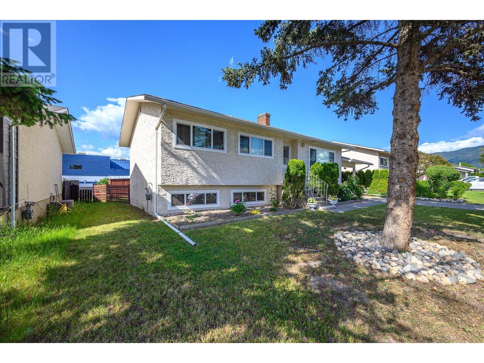 Property at 3417 42 Avenue image 2