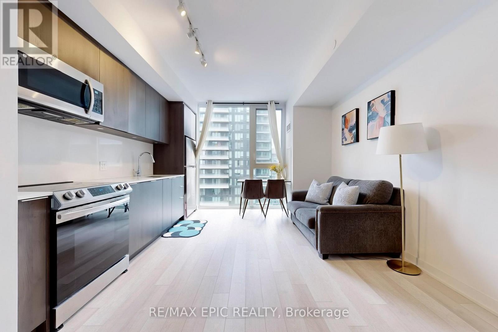 2906 - 357 King Street W, Toronto, Ontario  M5V 0S7 - Photo 8 - C12198473