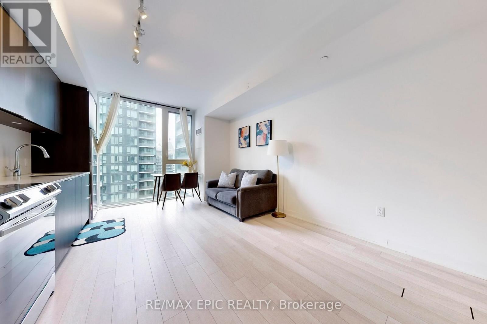 2906 - 357 King Street W, Toronto, Ontario  M5V 0S7 - Photo 9 - C12198473