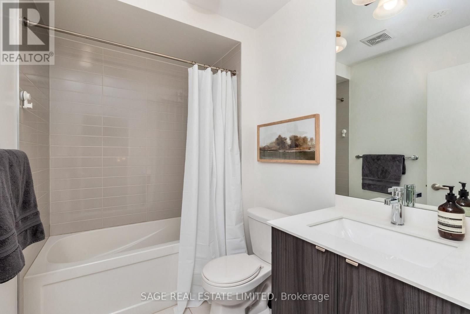 Th4 - 39 Florence Street, Toronto, Ontario  M6K 0C5 - Photo 19 - C12198496