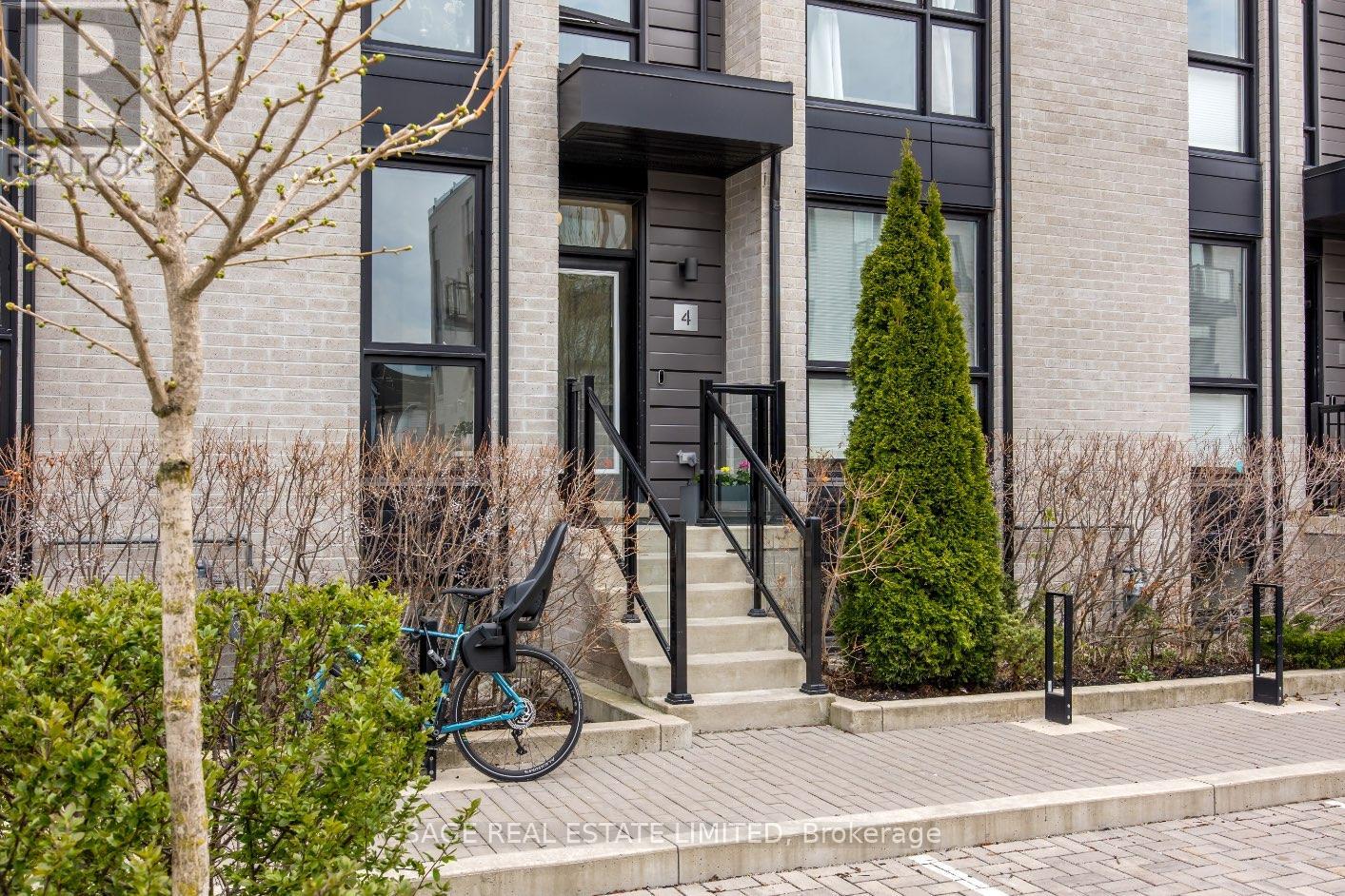 Th4 - 39 Florence Street, Toronto, Ontario  M6K 0C5 - Photo 34 - C12198496