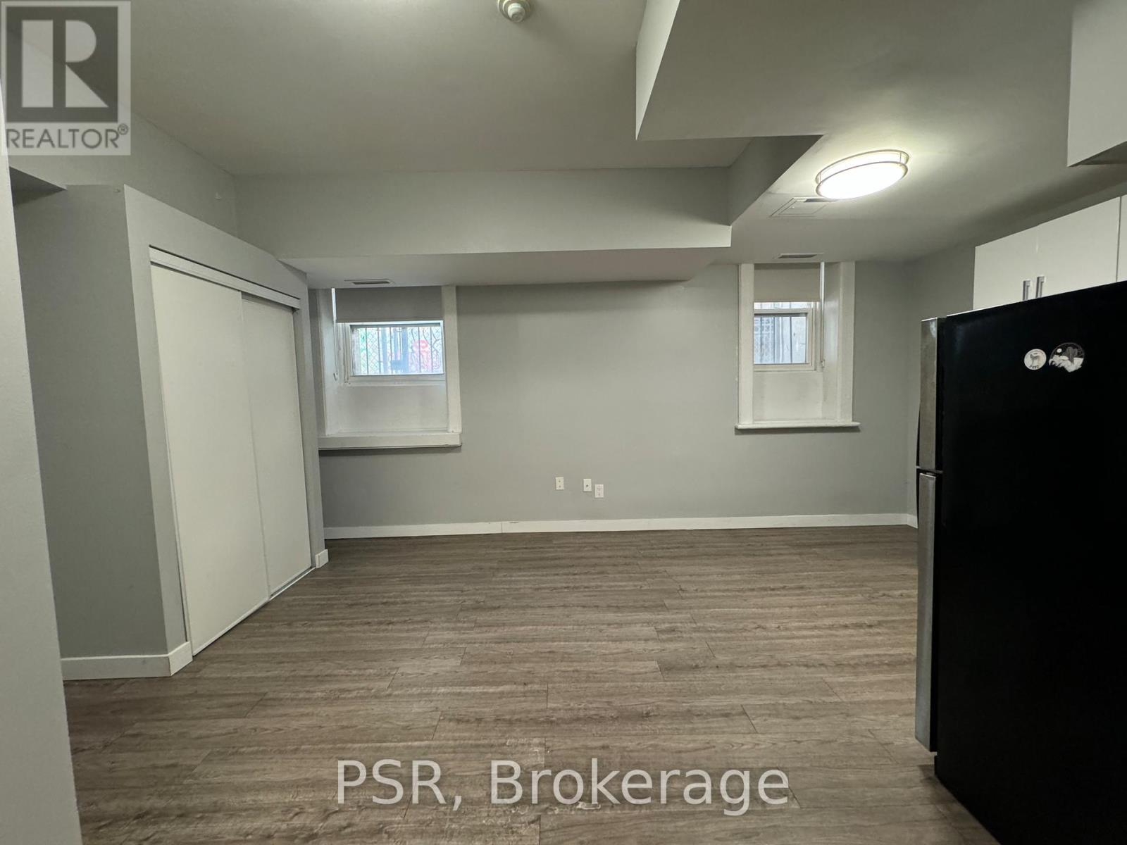 1 - 205 Gerrard Street E, Toronto, Ontario  M5A 2E7 - Photo 5 - C12198541