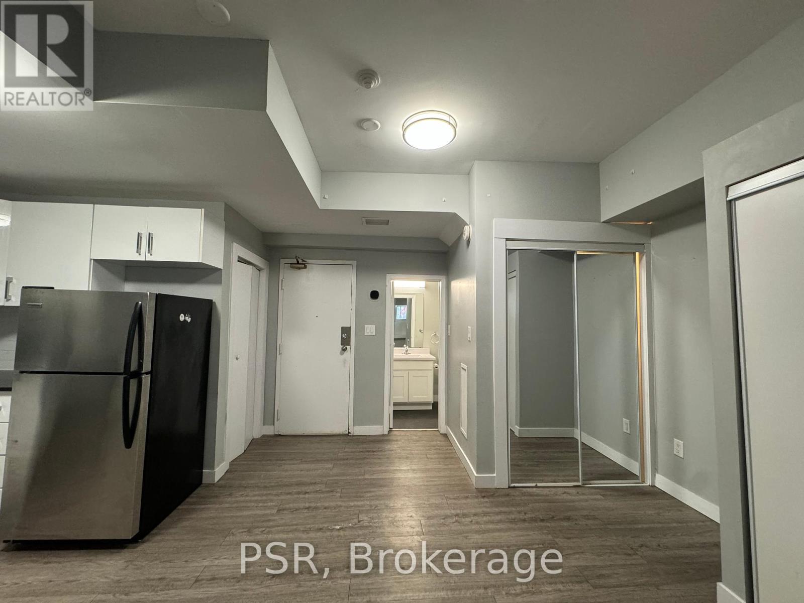1 - 205 Gerrard Street E, Toronto, Ontario  M5A 2E7 - Photo 6 - C12198541