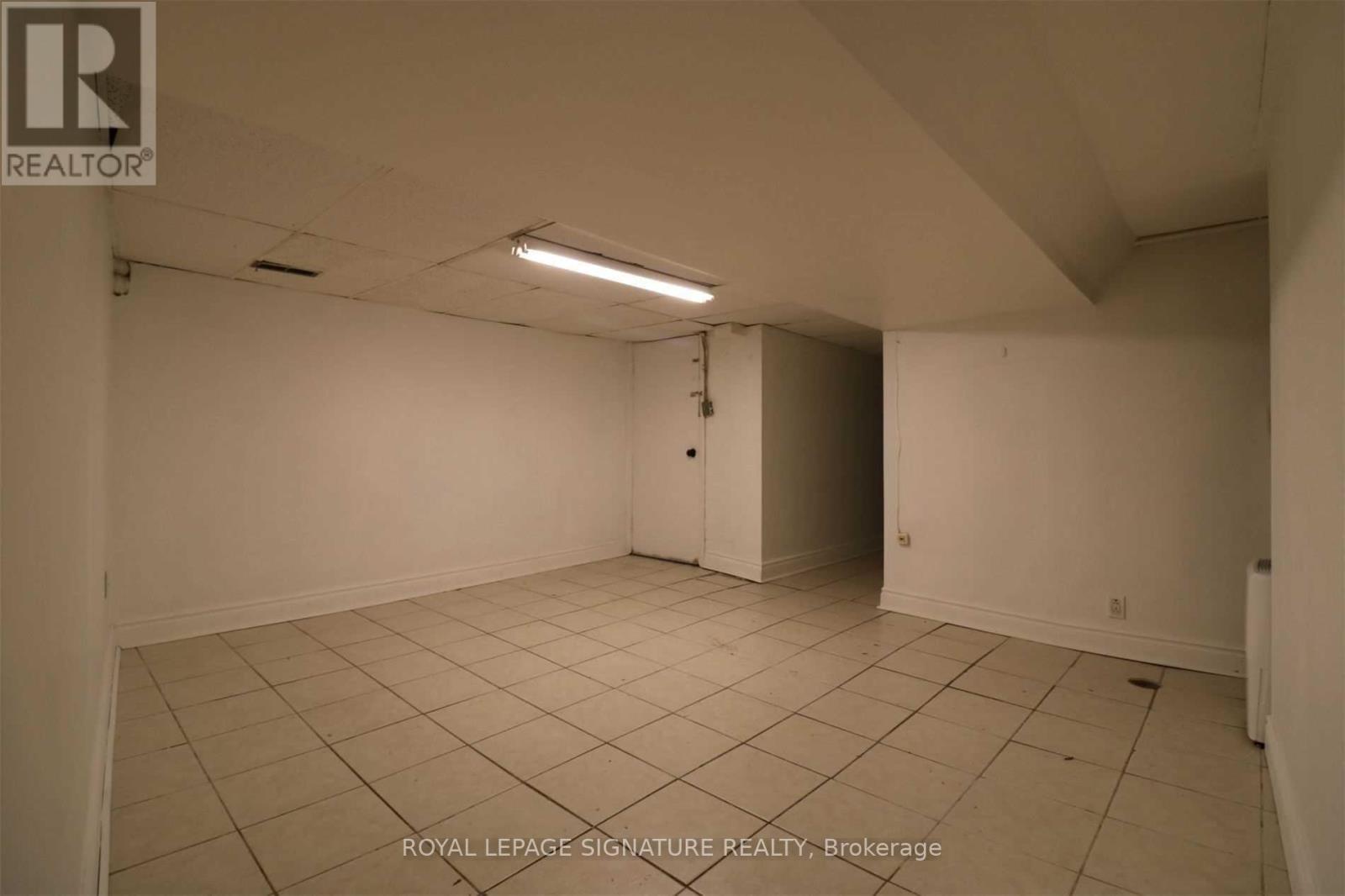 Bsmt - 210 Shaw Street, Toronto, Ontario  M6J 2W8 - Photo 3 - C12198551