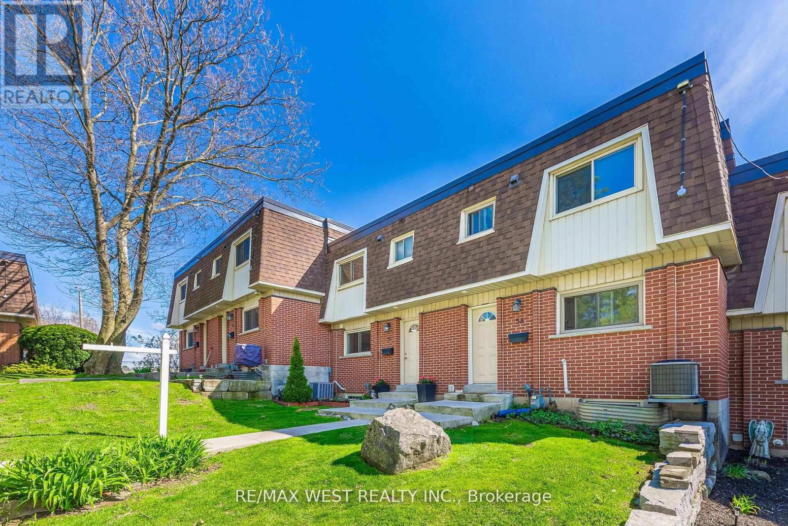 Property at 57 - 125 BONAVENTURE DRIVE image 3
