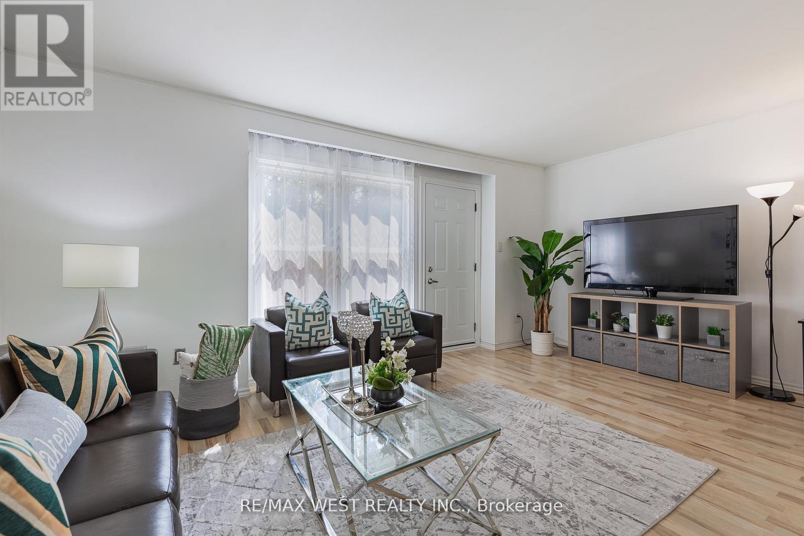 57 - 125 Bonaventure Drive, Hamilton, Ontario  L9C 5Y9 - Photo 9 - X12198192