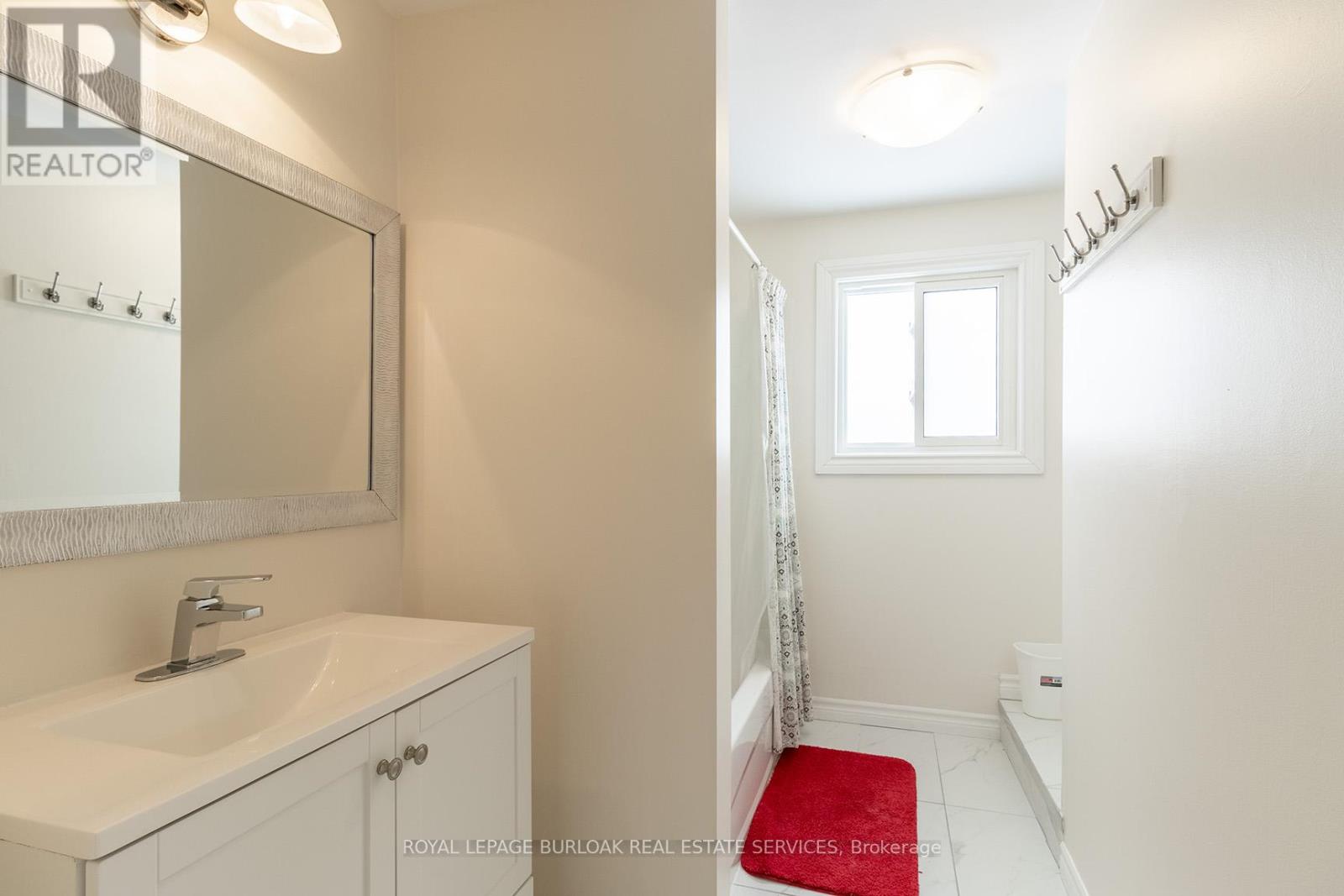 58 Romy Crescent, Thorold (Confederation Heights), Ontario  L2V 4T6 - Photo 15 - X12198269