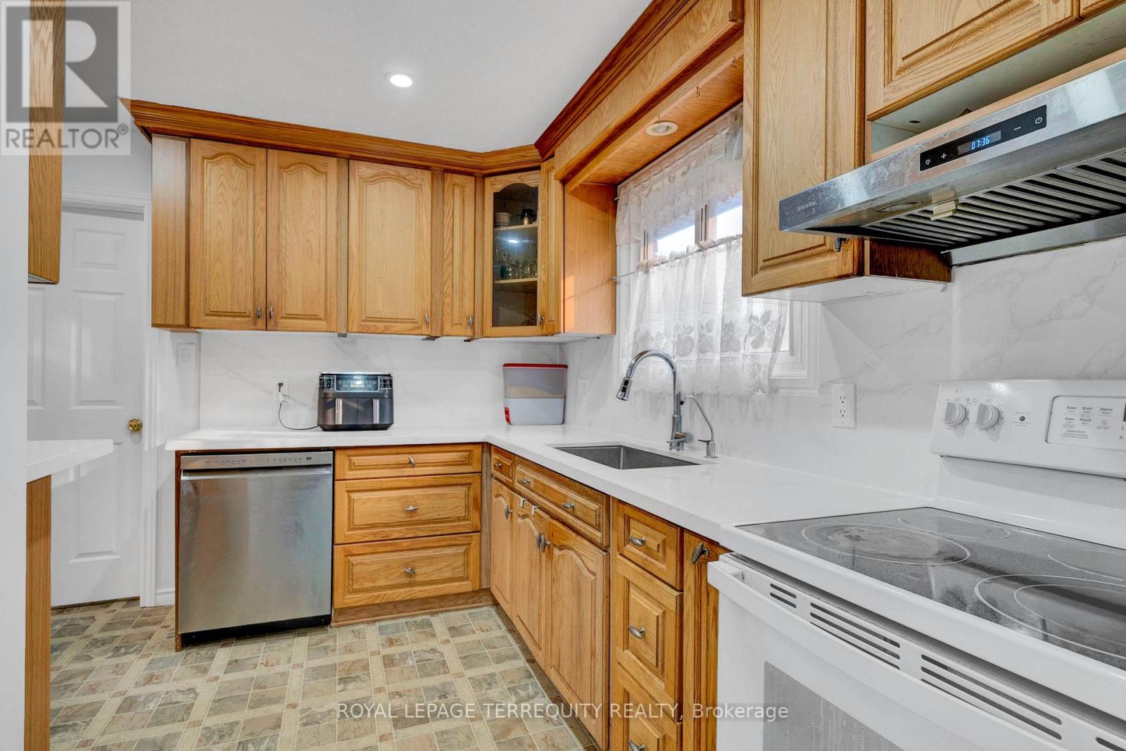 7 Anderson Drive, Cambridge, Ontario  N1R 6E6 - Photo 12 - X12198386