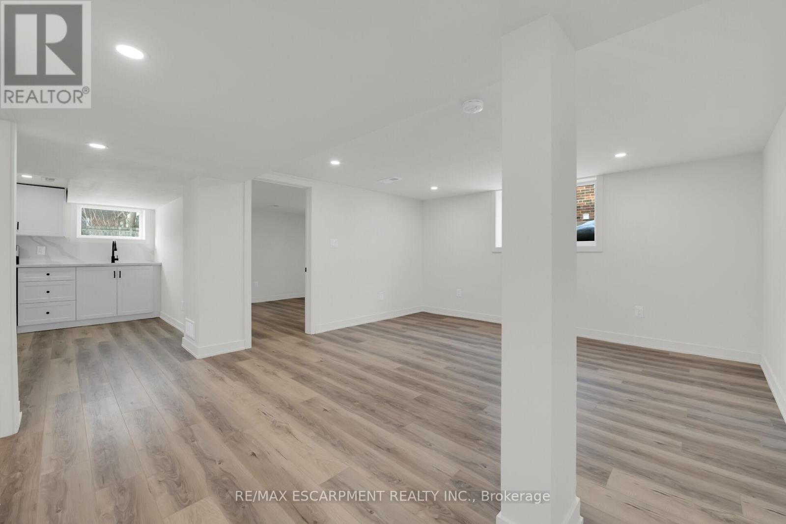 178 East 34th Street, Hamilton (Raleigh), Ontario  L8V 3W6 - Photo 27 - X12198410