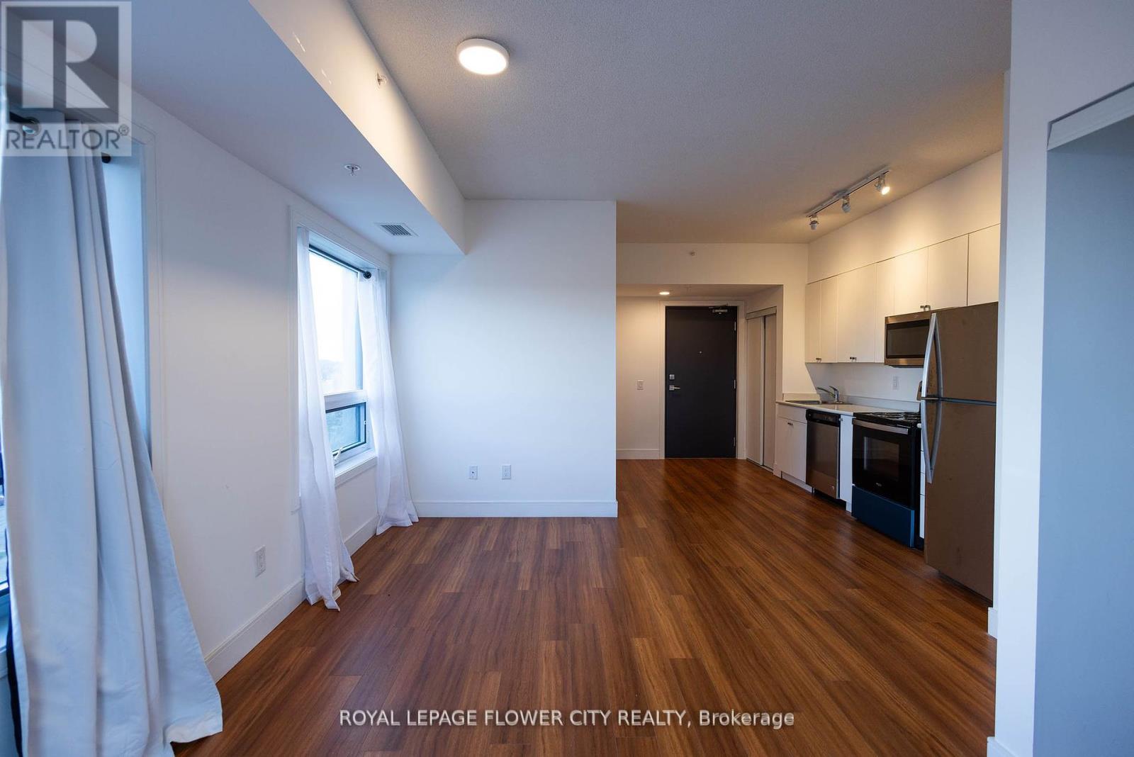 719 - 1 Wellington Street, Brant, Ontario  N3T 2L3 - Photo 6 - X12198424
