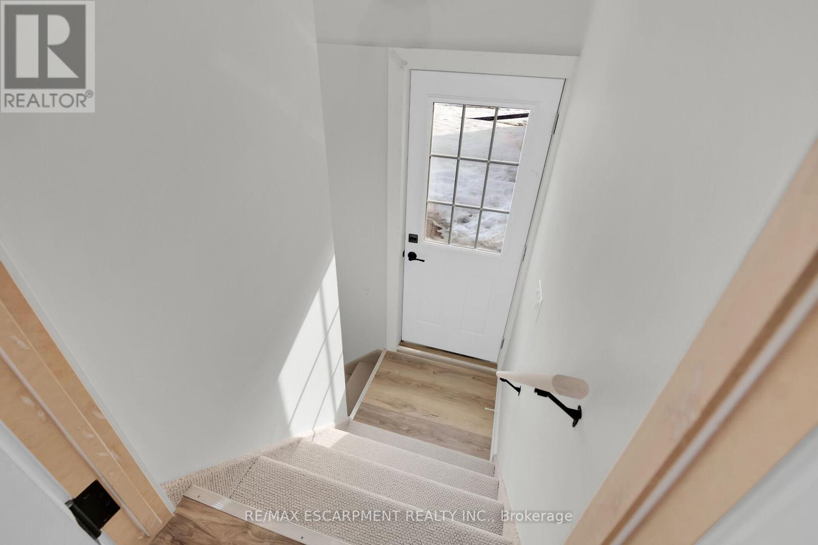 178 East 34th Street, Hamilton, Ontario  L8V 3W6 - Photo 26 - X12198429