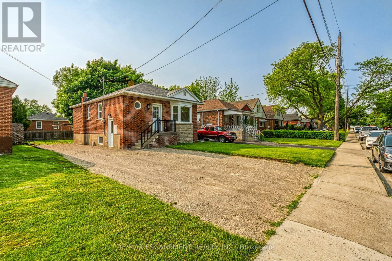 178 East 34th Street, Hamilton, Ontario  L8V 3W6 - Photo 8 - X12198429